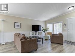 Open Living Room -