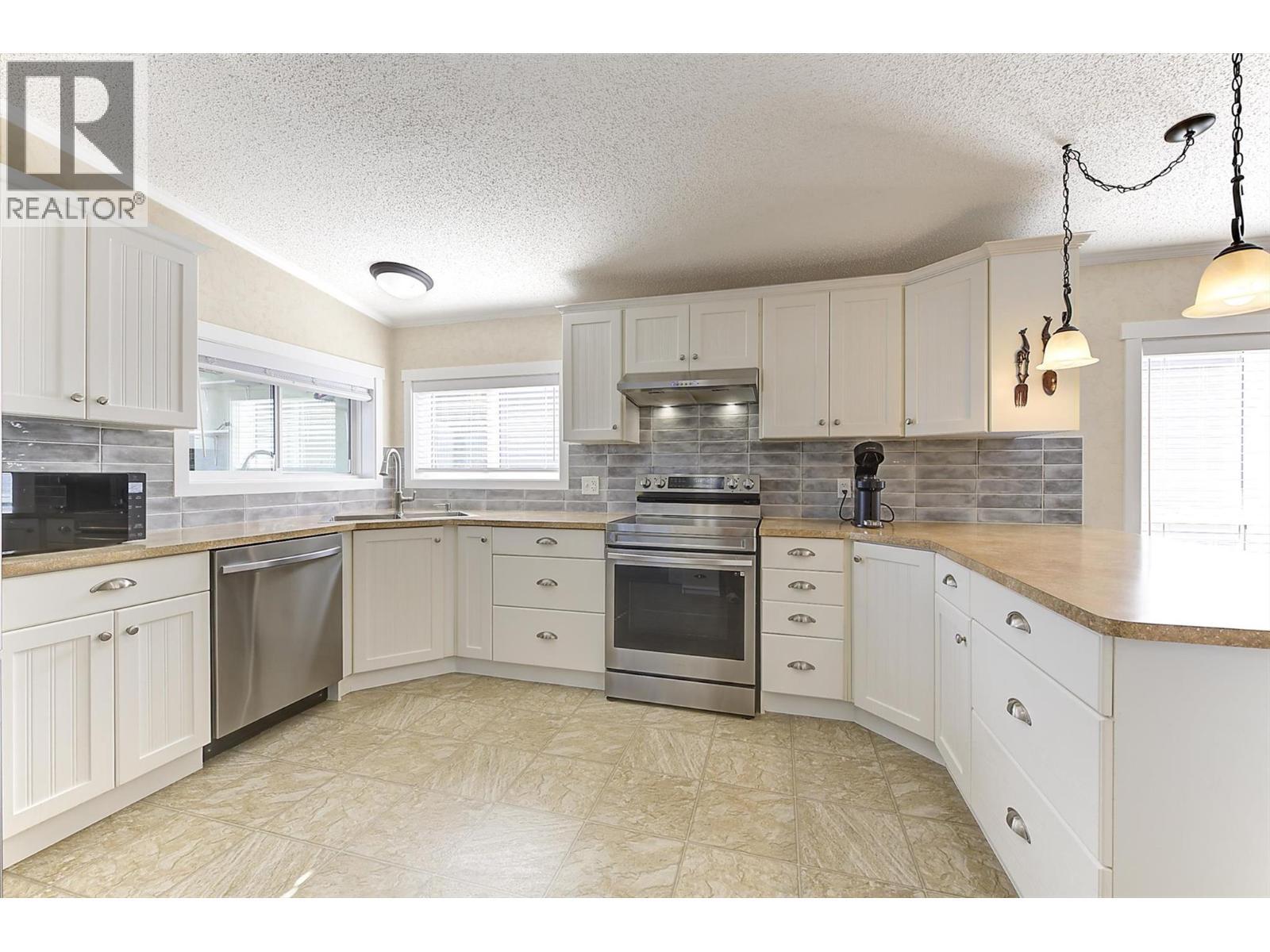 Primary Bedroom with Ensuite - 2440 Old Okanagan Highway Unit# 1304, West Kelowna, BC