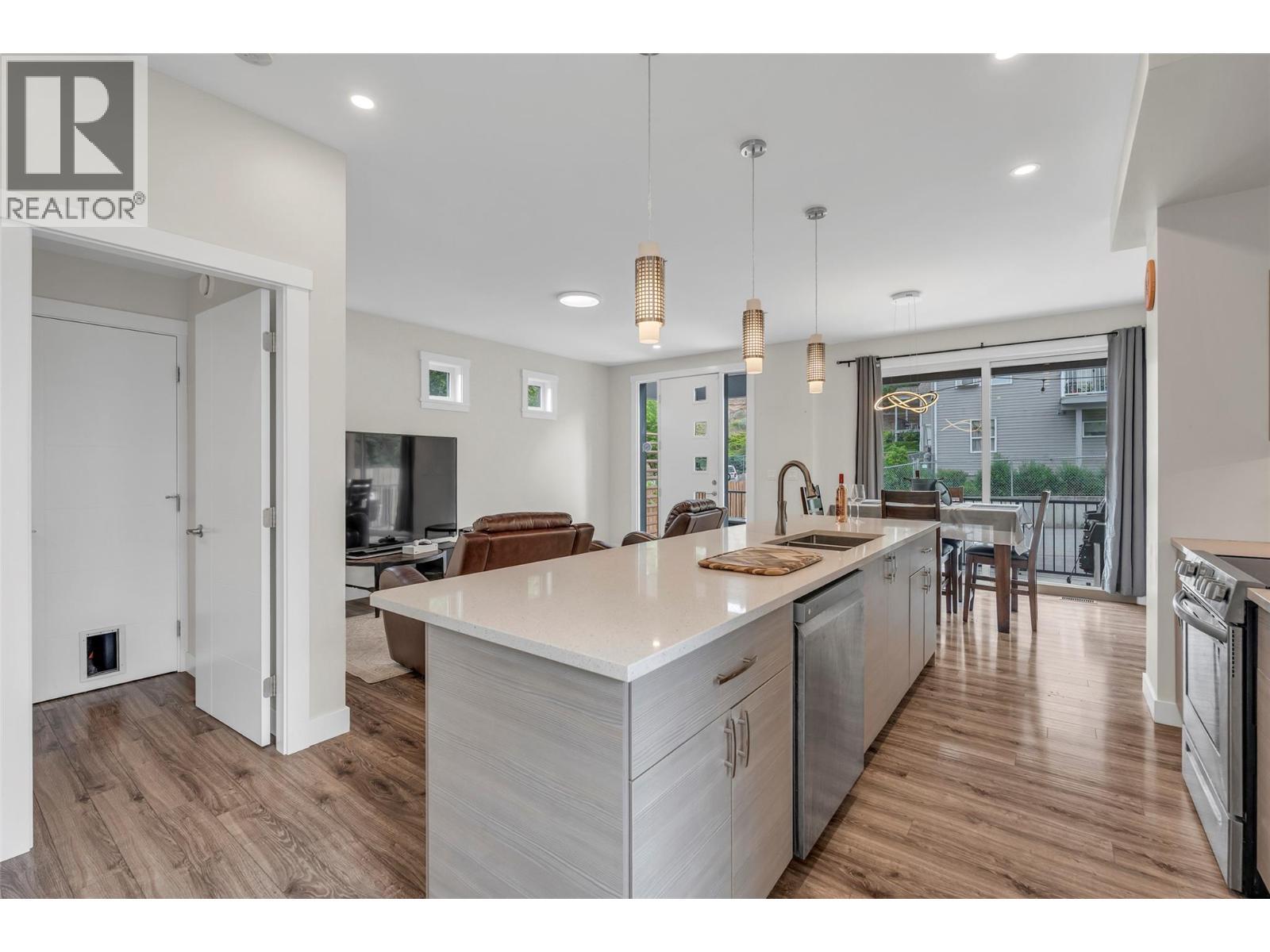 436 Pickering Street Unit# 102, Penticton, BC