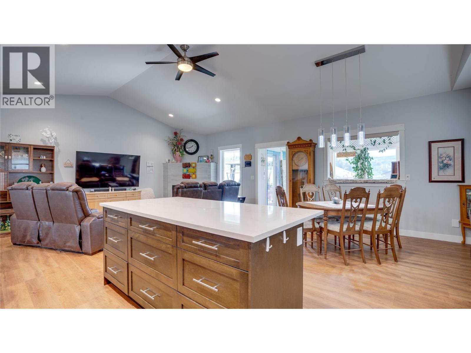 903 9 Avenue, Vernon, BC