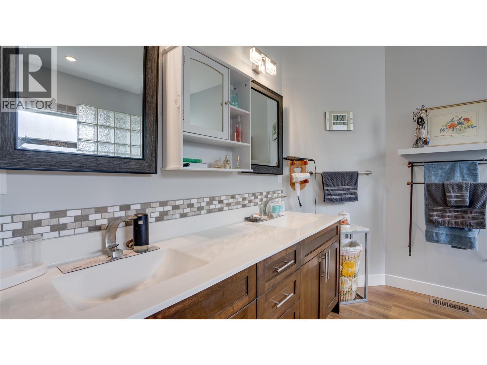 903 9 Avenue, Vernon, BC