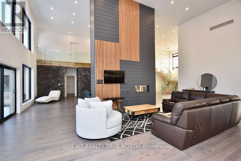 57 Glenhuron Drive, Springwater, ON