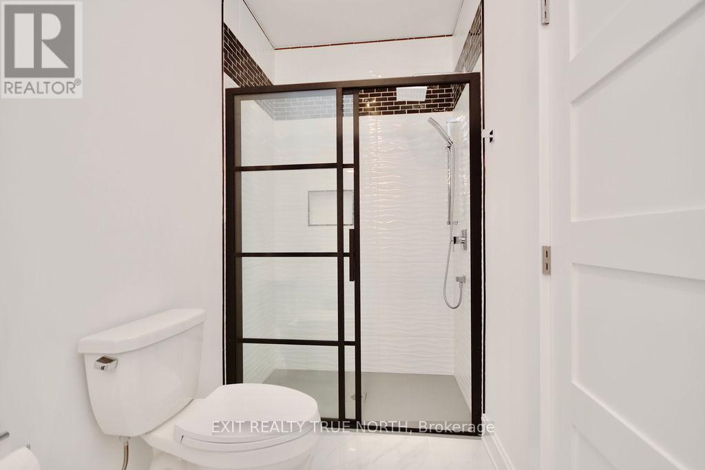 57 Glenhuron Drive, Springwater, ON
