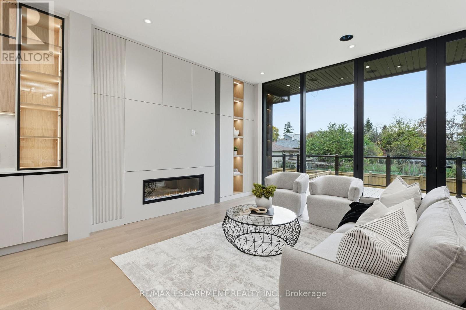 957 Halliday Avenue, Mississauga, ON