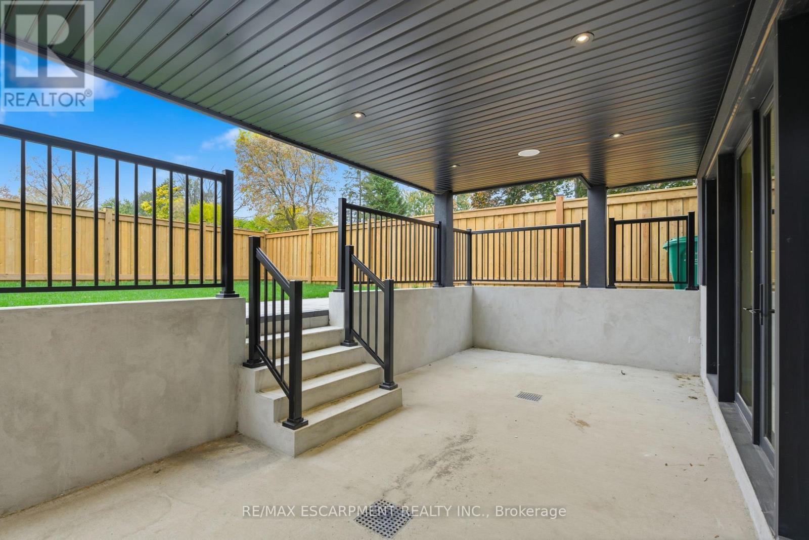 957 Halliday Avenue, Mississauga, ON