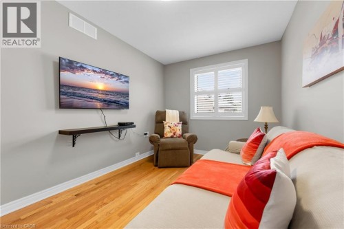 50 Spadara Drive, Hamilton, ON - Indoor Photo Showing Bedroom