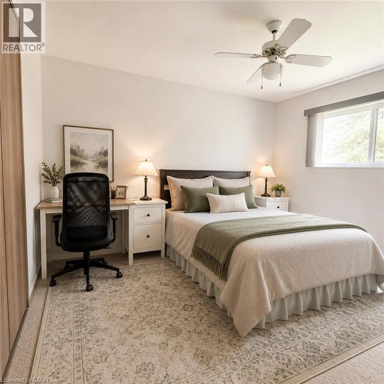 Neutral wall finish and ceiling fan with integrated lighting - 82 Blackwood Crescent, Hamilton, ON