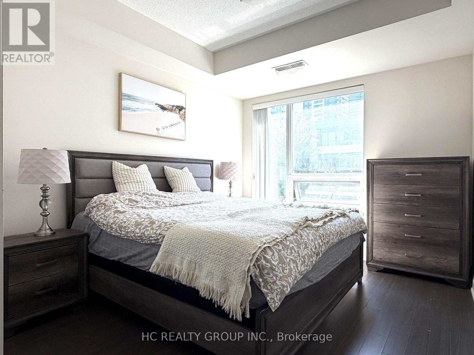 211 - 8228 Birchmount Road, Markham, ON