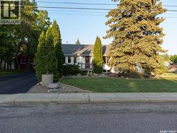 1062 112th STREET North Battleford, SK S9A 2L3