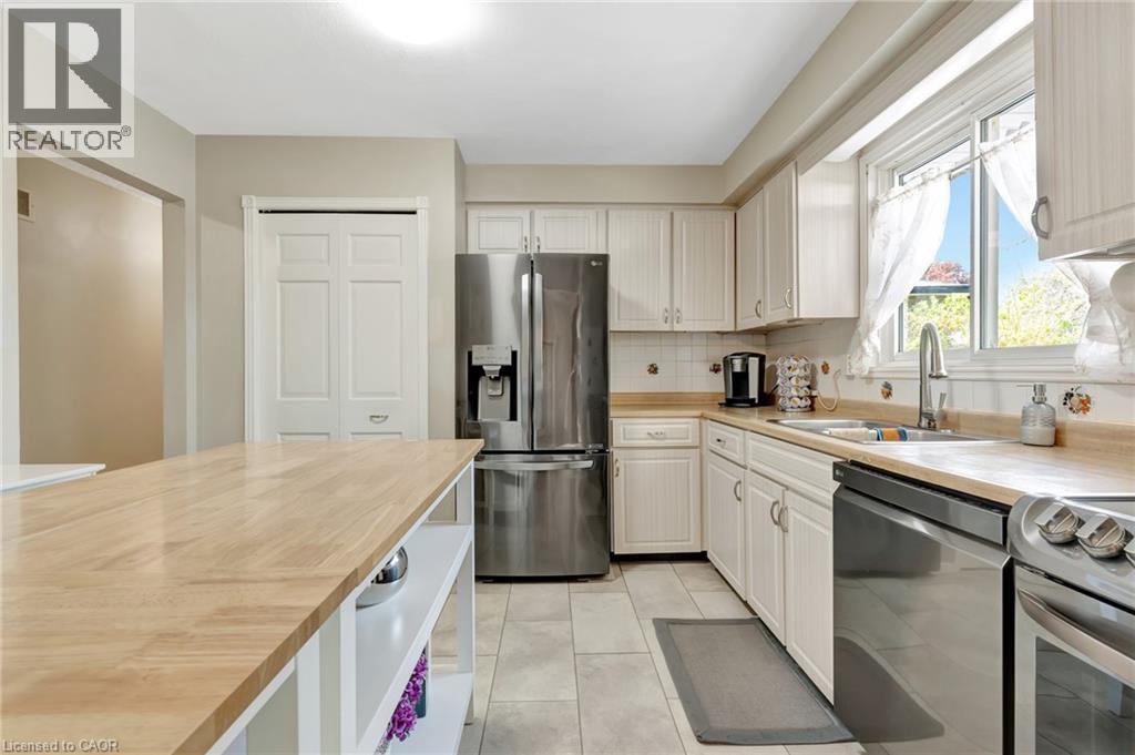 224 Erindale Crescent, Cambridge, ON
