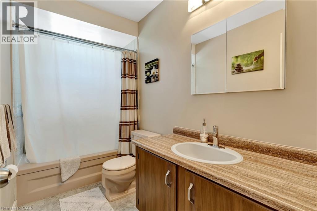 224 Erindale Crescent, Cambridge, ON