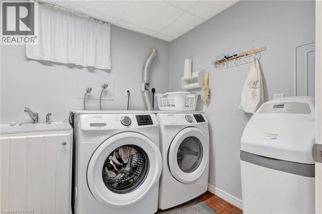 224 Erindale Crescent, Cambridge, ON