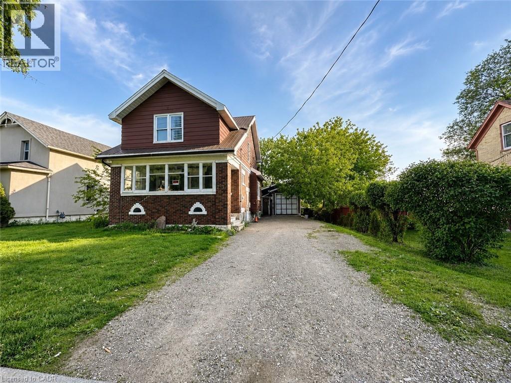 27 Oak Street, Kitchener, ON