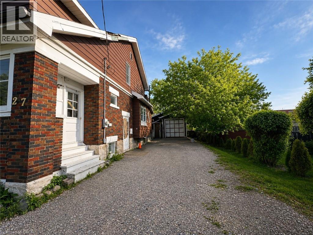 27 Oak Street, Kitchener, ON