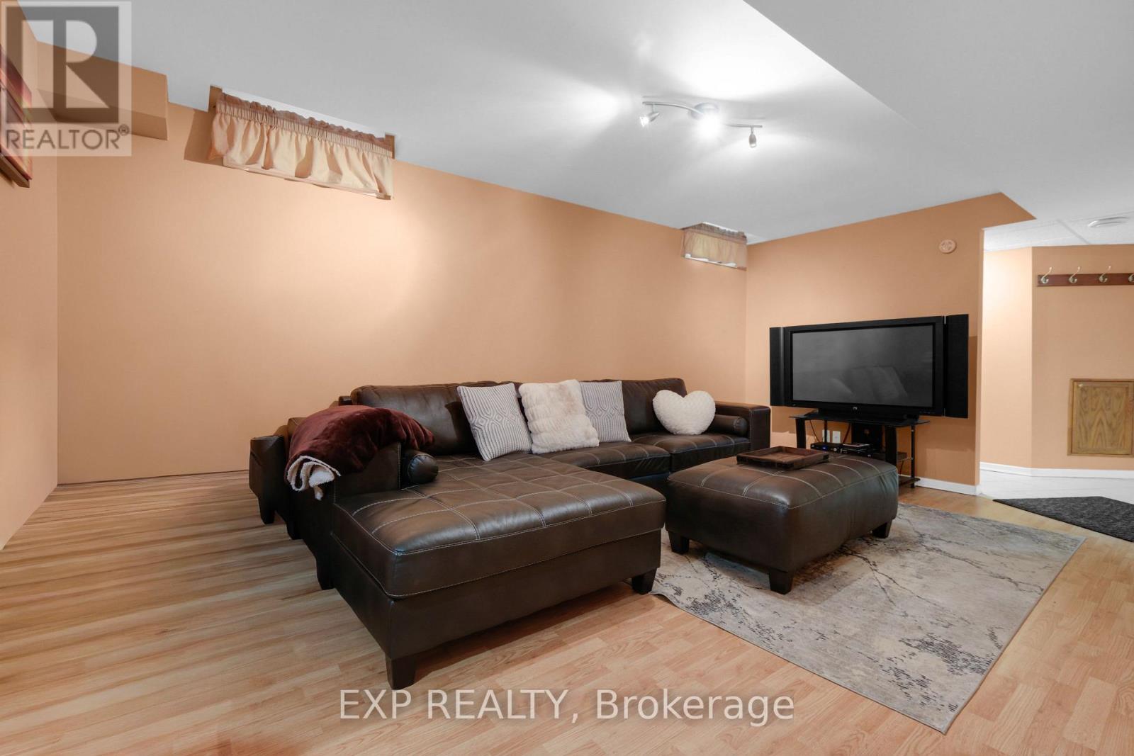 548 Ormond Drive, Oshawa, ON