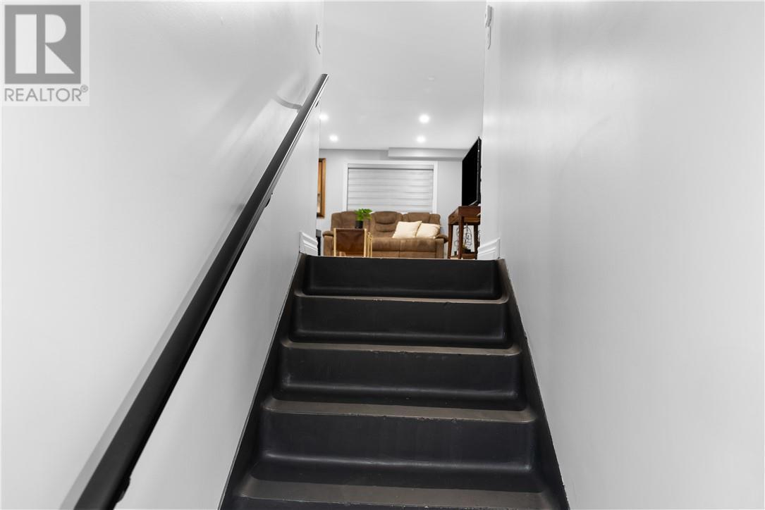 36 Oscar, Hanmer, ON