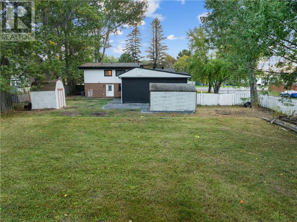 36 Oscar, Hanmer, ON