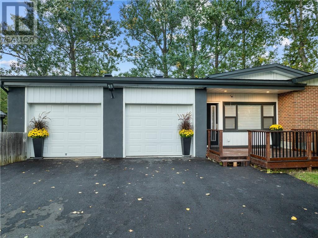 36 Oscar, Hanmer, ON