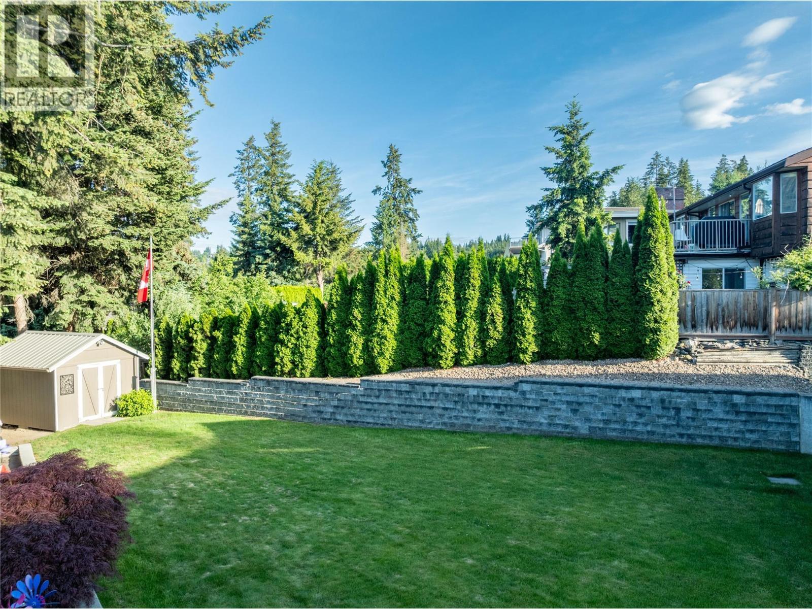 2934 Juniper Crescent, Sorrento, BC
