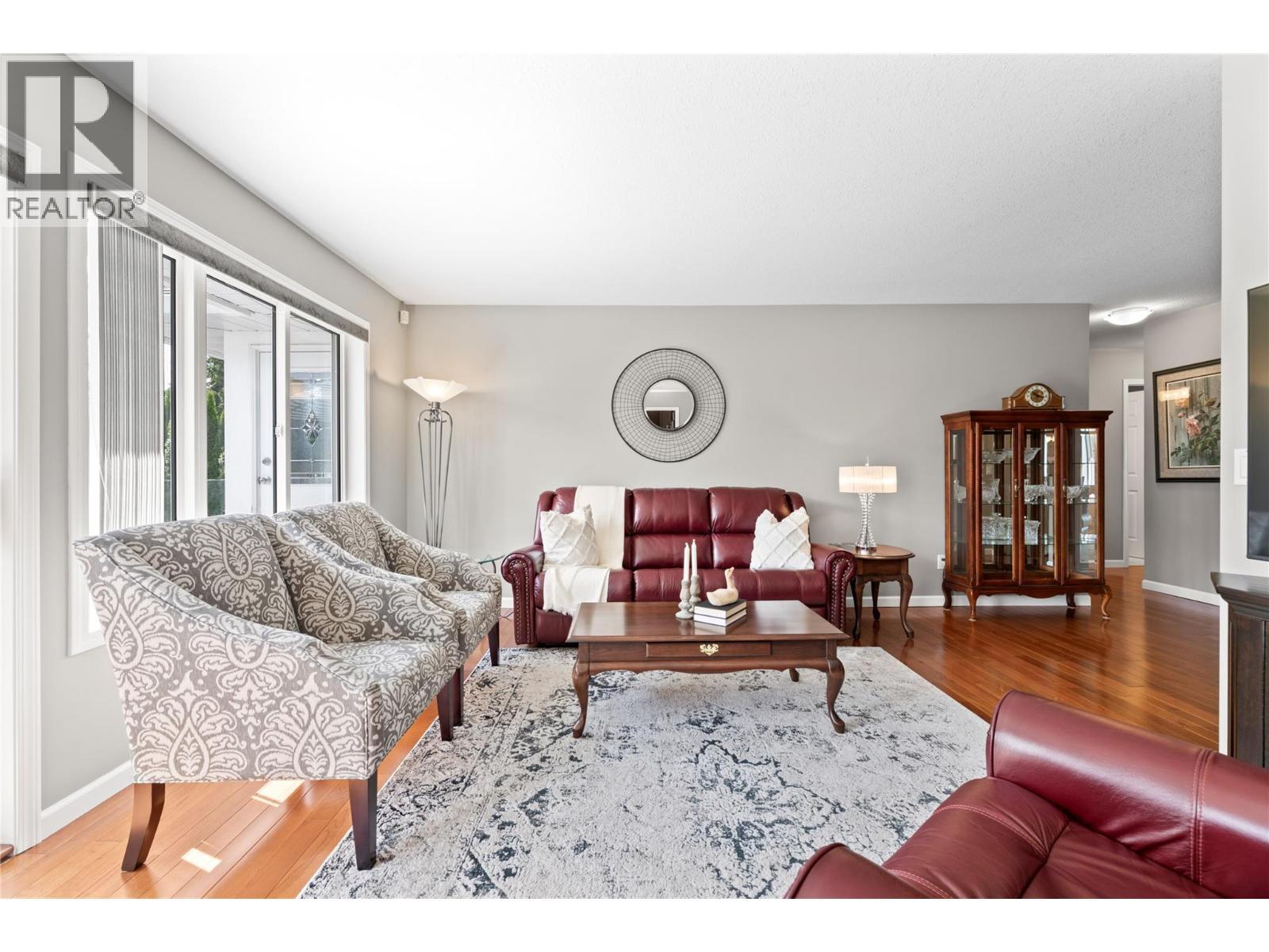 2934 Juniper Crescent, Sorrento, BC