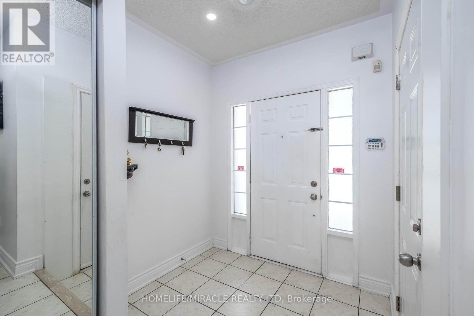17 Baha Crescent, Brampton, ON