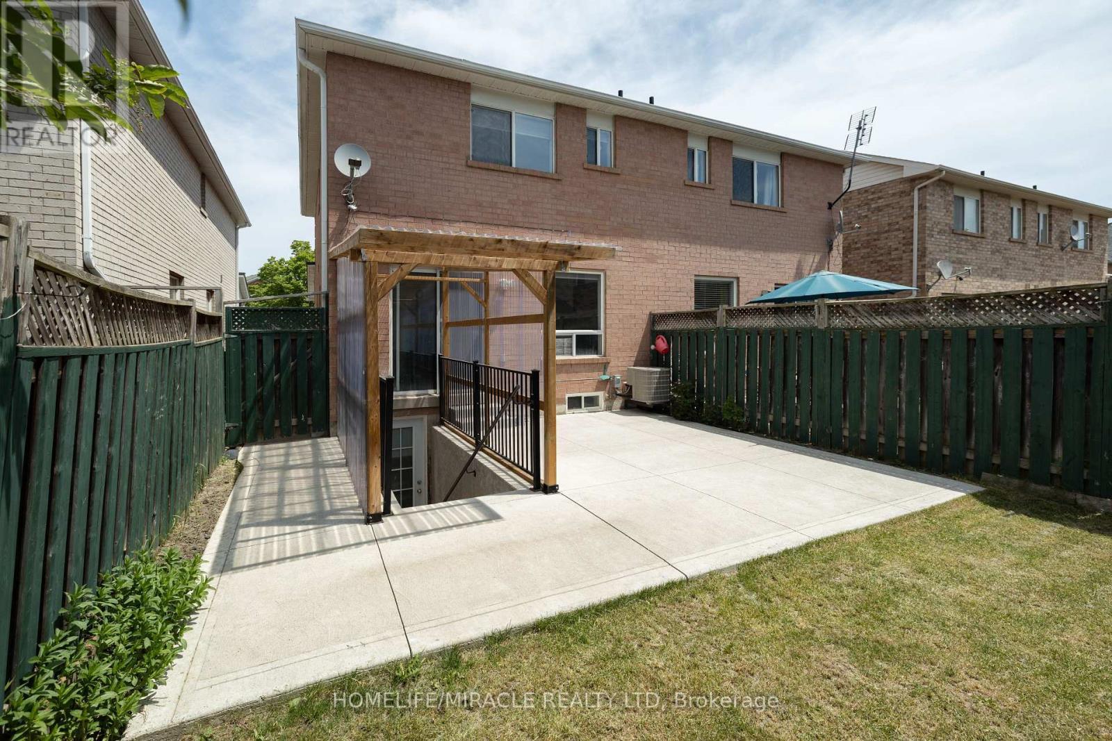17 Baha Crescent, Brampton, ON