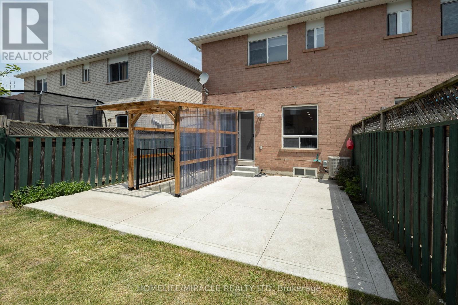 17 Baha Crescent, Brampton, ON