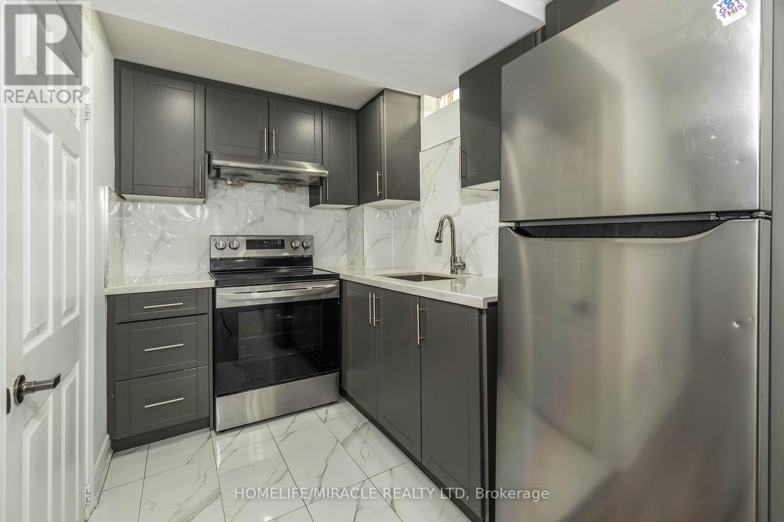 17 Baha Crescent, Brampton, ON