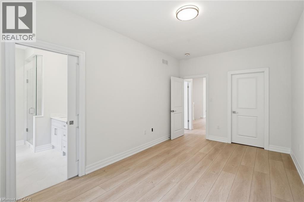 112 Forks Road E, Welland, ON