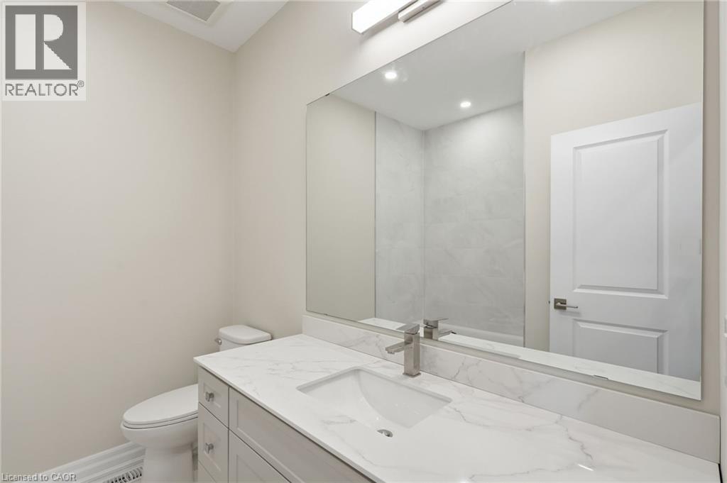 112 Forks Road E, Welland, ON