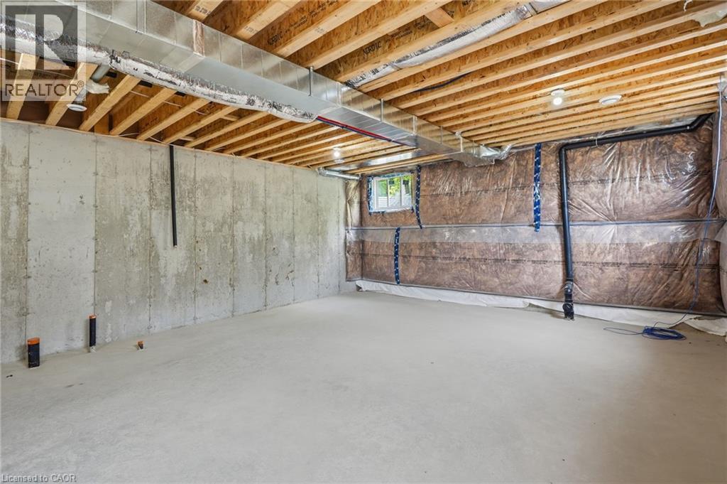 112 Forks Road E, Welland, ON
