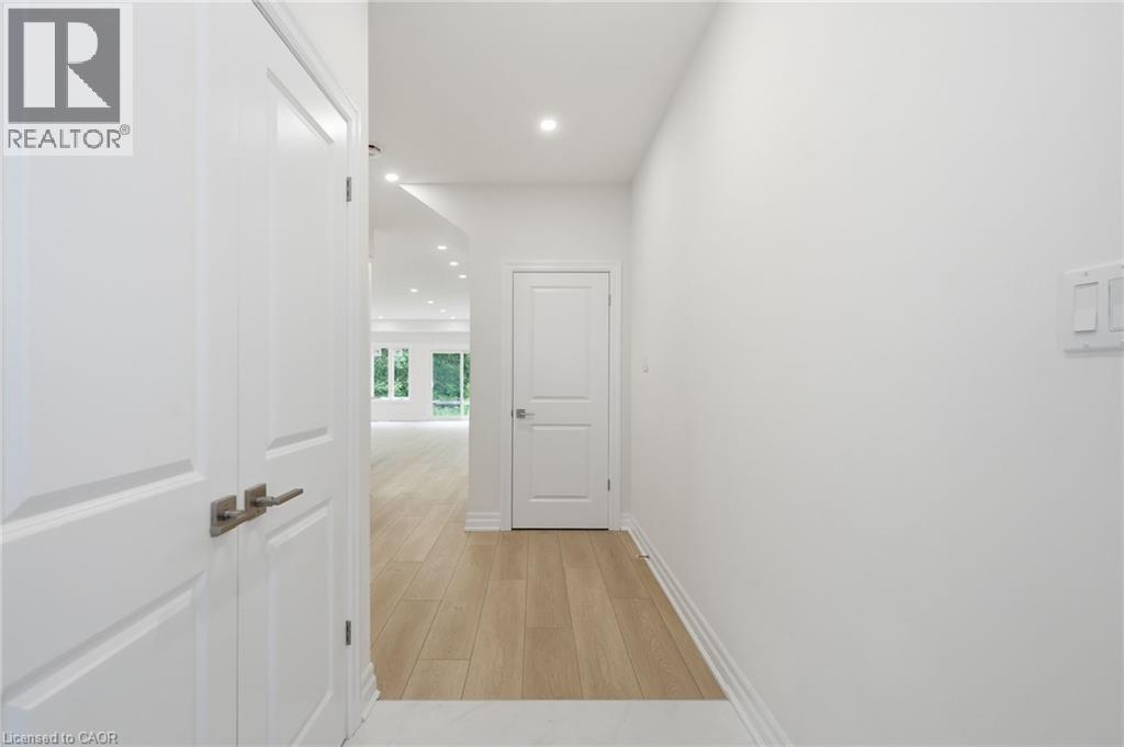 112 Forks Road E, Welland, ON