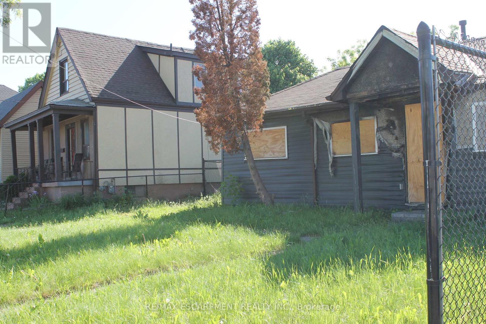 127 Robins Avenue, Hamilton, ON