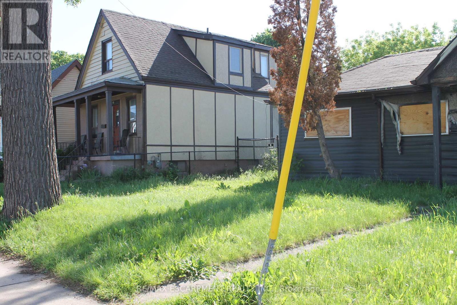 127 Robins Avenue, Hamilton, ON