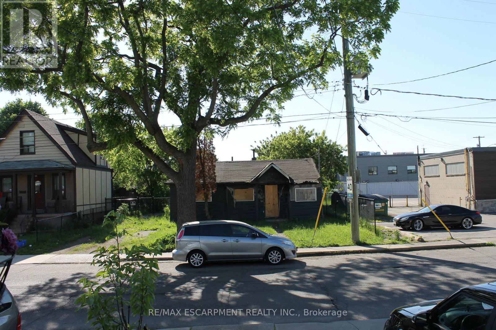 127 Robins Avenue, Hamilton, ON