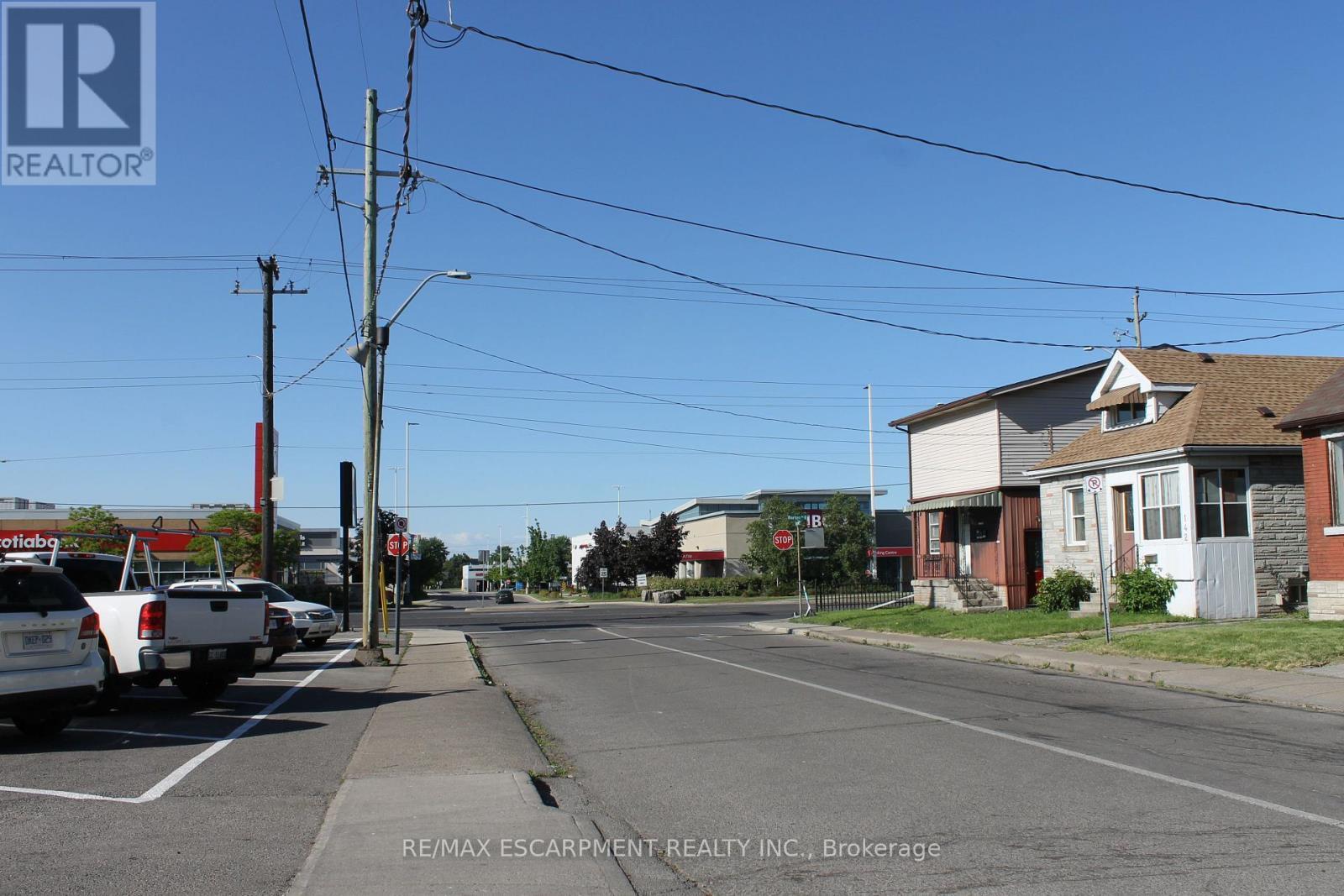127 Robins Avenue, Hamilton, ON
