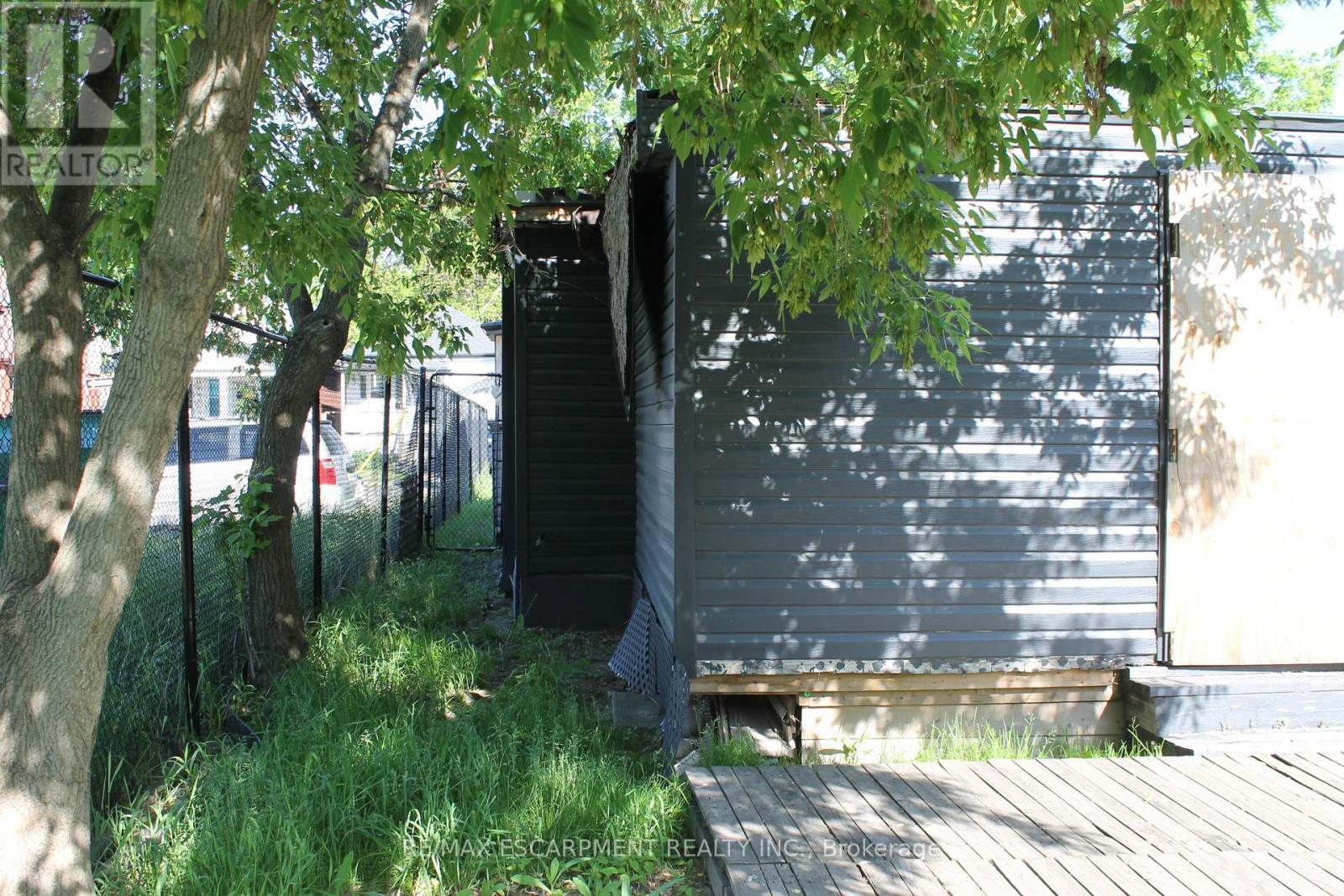 127 Robins Avenue, Hamilton, ON