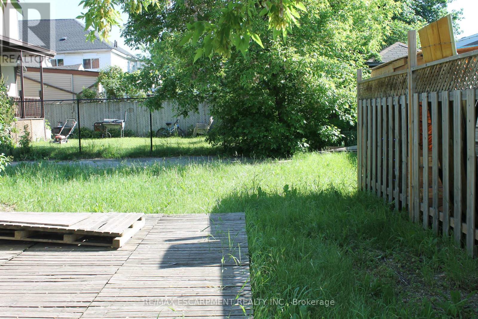 127 Robins Avenue, Hamilton, ON
