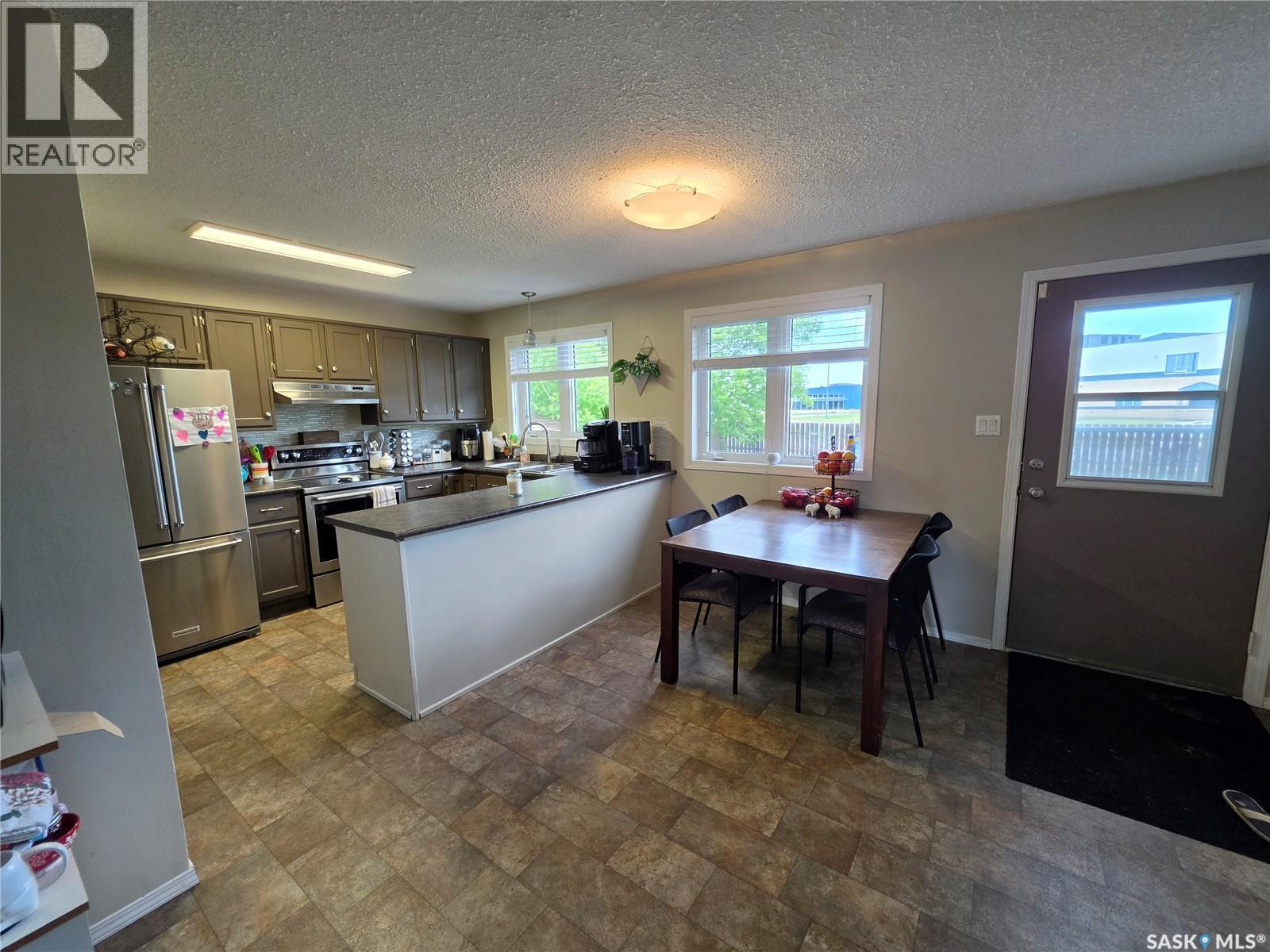 9 Stack Crescent, Meadow Lake, SK