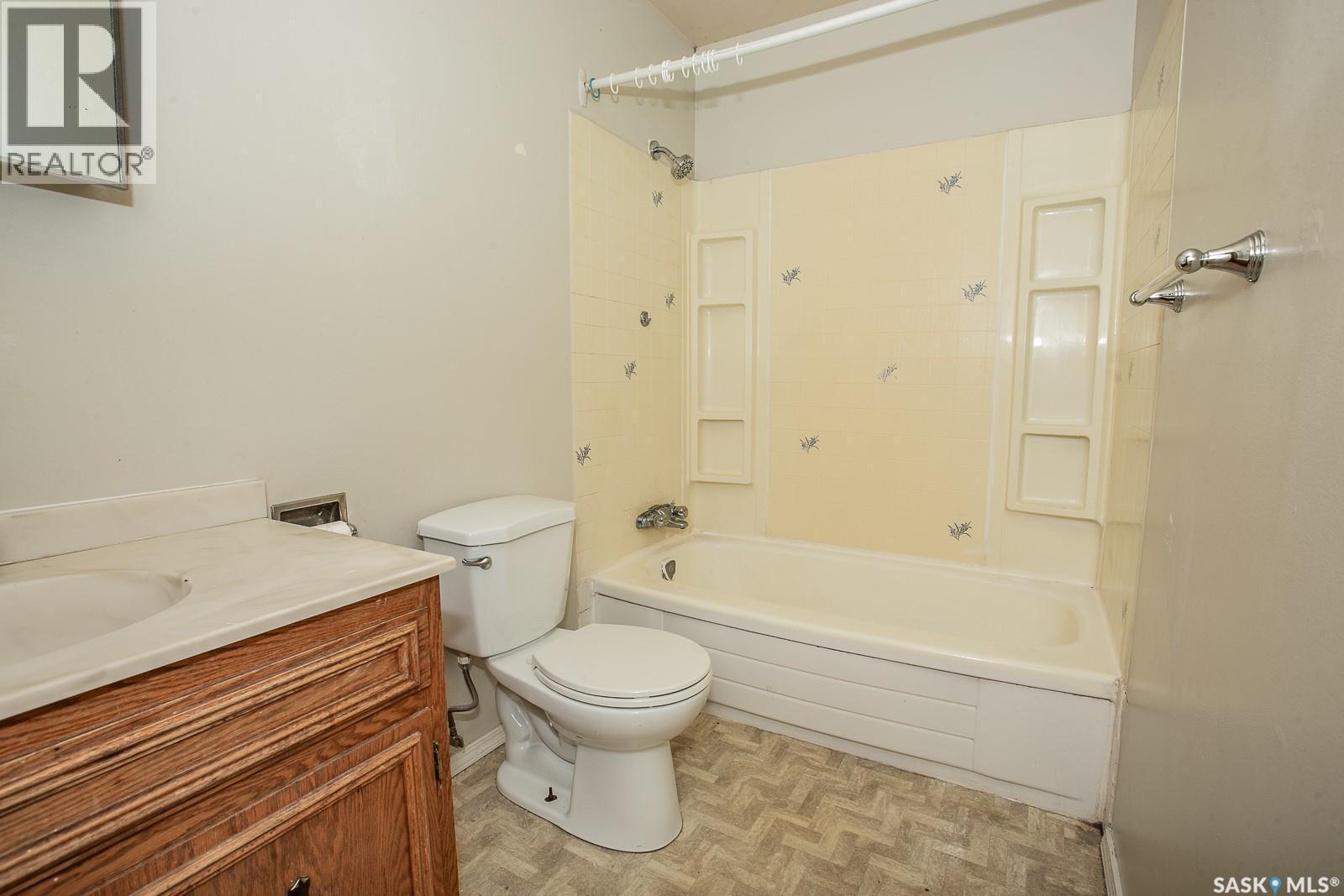 4140 Castle Road, Regina, SK