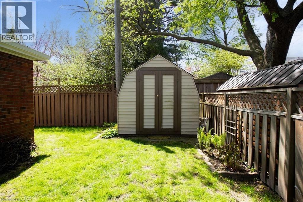 42 Hawthorne Avenue, Simcoe, ON - Outdoor