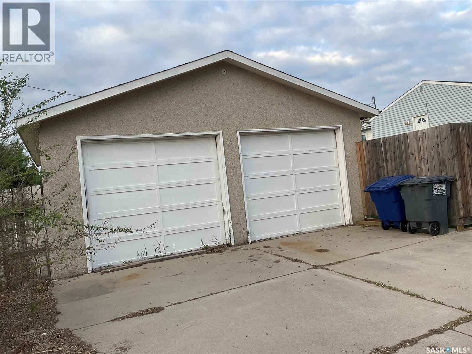 302 Dunlop Street, Saskatoon, SK