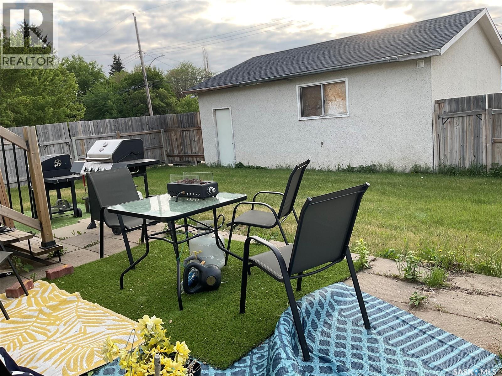 302 Dunlop Street, Saskatoon, SK