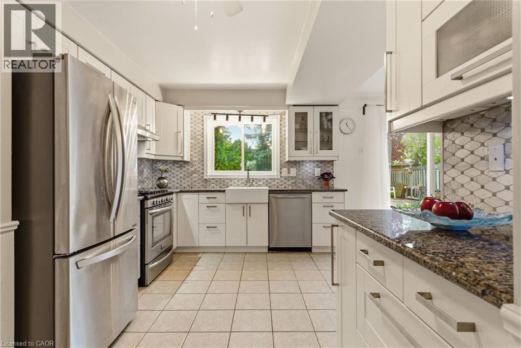 17 Piper Place, Caledonia, ON