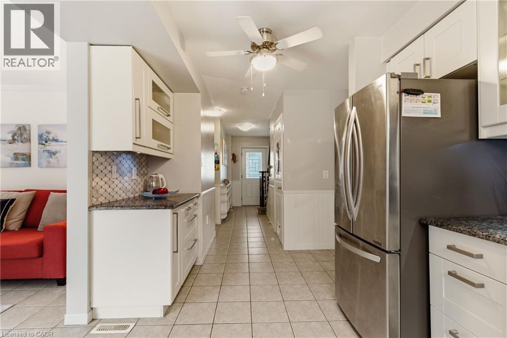 17 Piper Place, Caledonia, ON