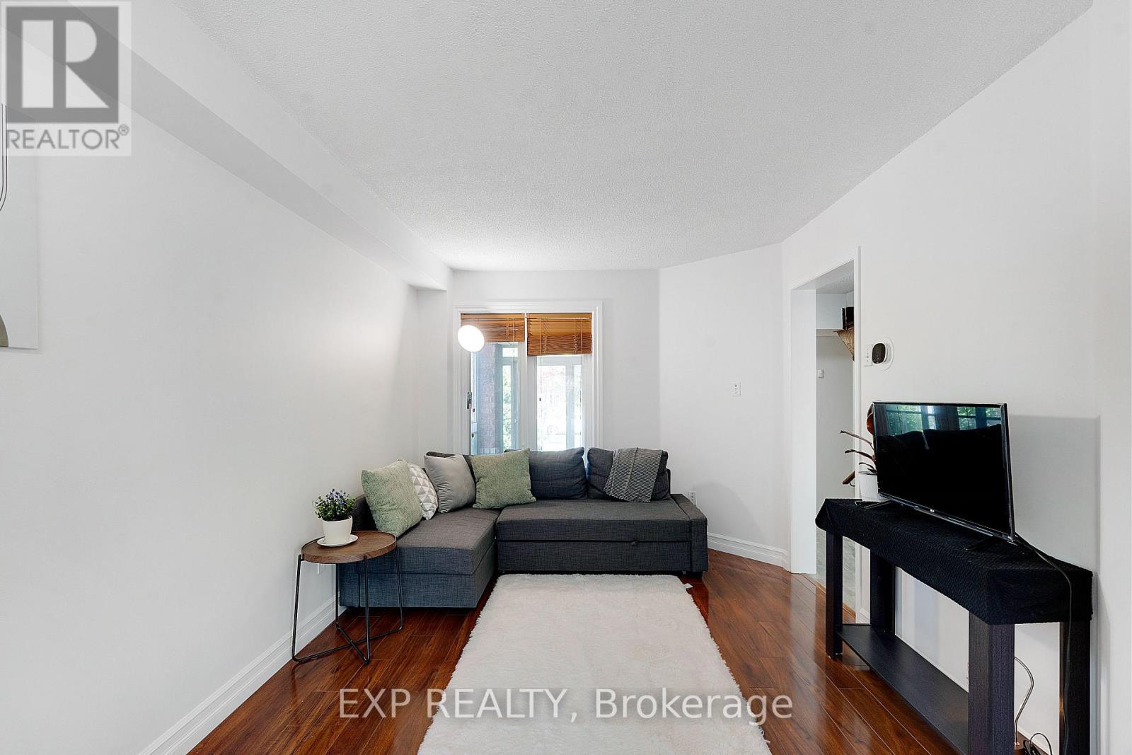 6157 Snowy Owl Crescent, Mississauga, ON