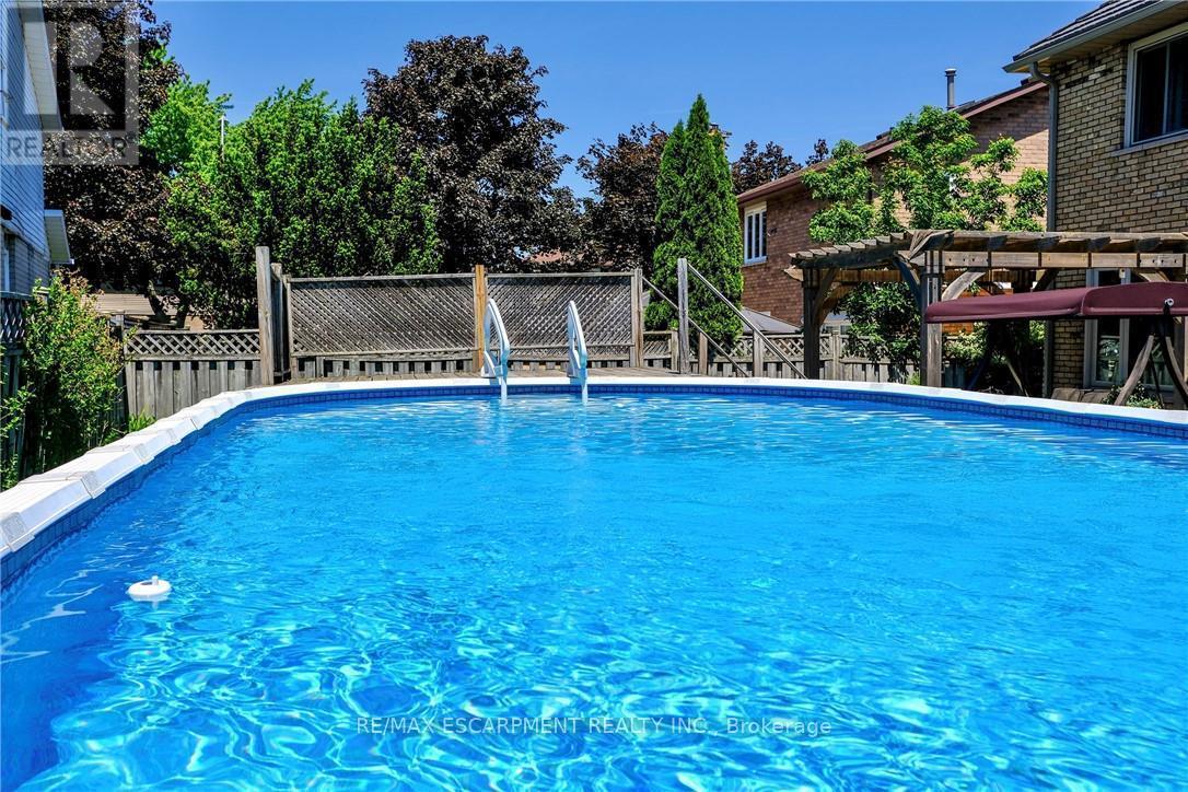 6 Regal Drive, Hamilton, ON