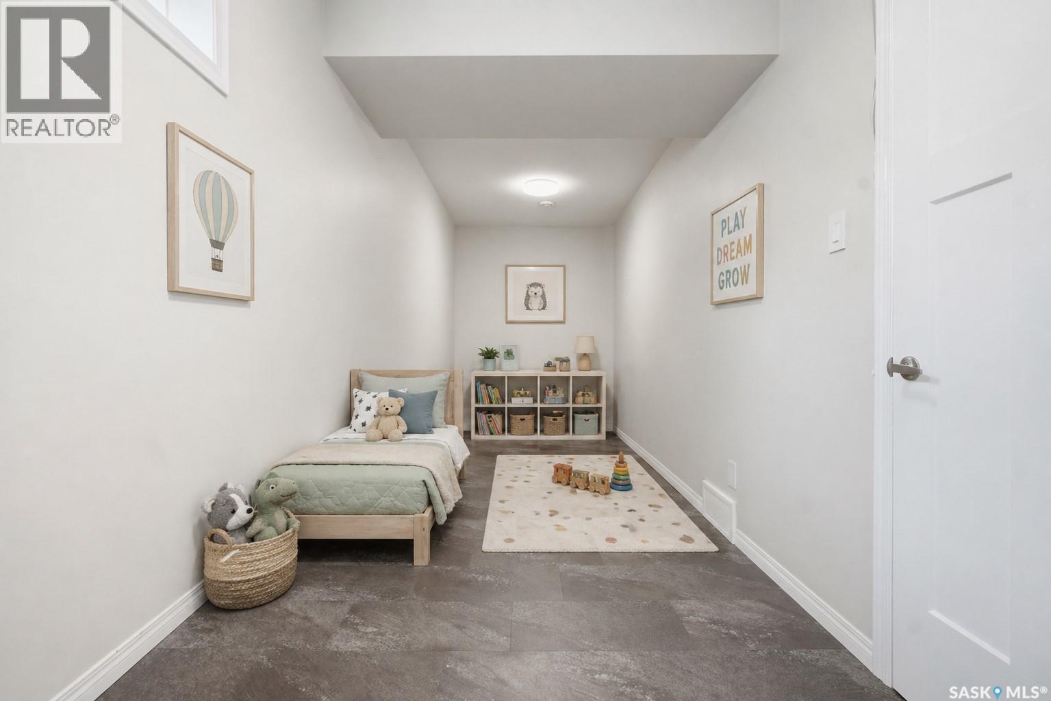 214 Forsyth Court, Saskatoon, SK