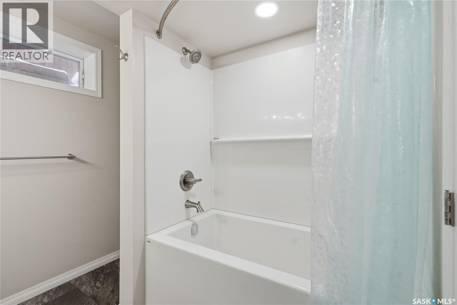 214 Forsyth Court, Saskatoon, SK
