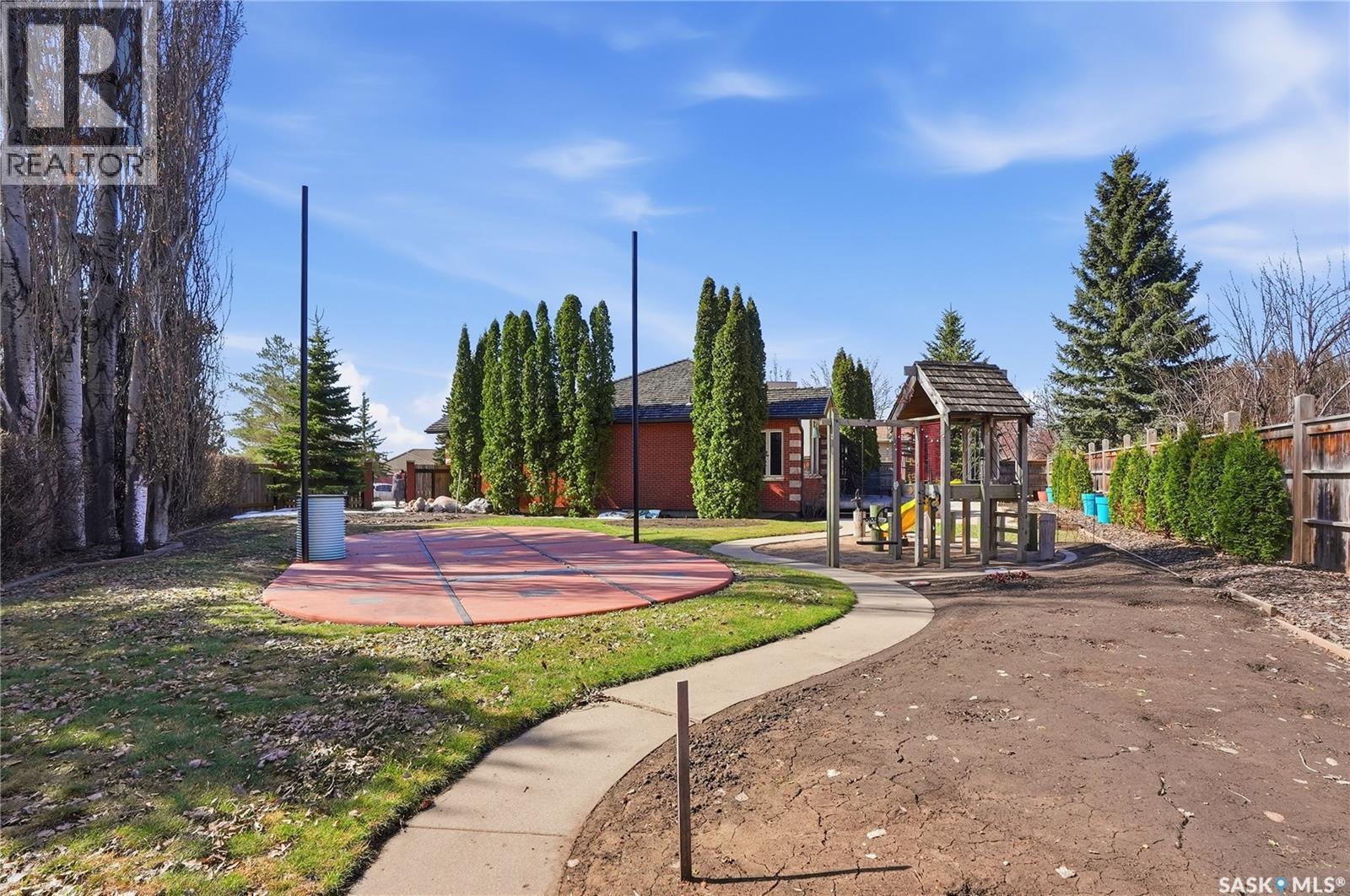214 Forsyth Court, Saskatoon, SK